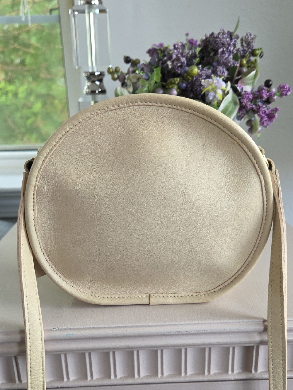 COACH Bone 1995 Chester Leather Crossbody Bag - Picture 2 of 13